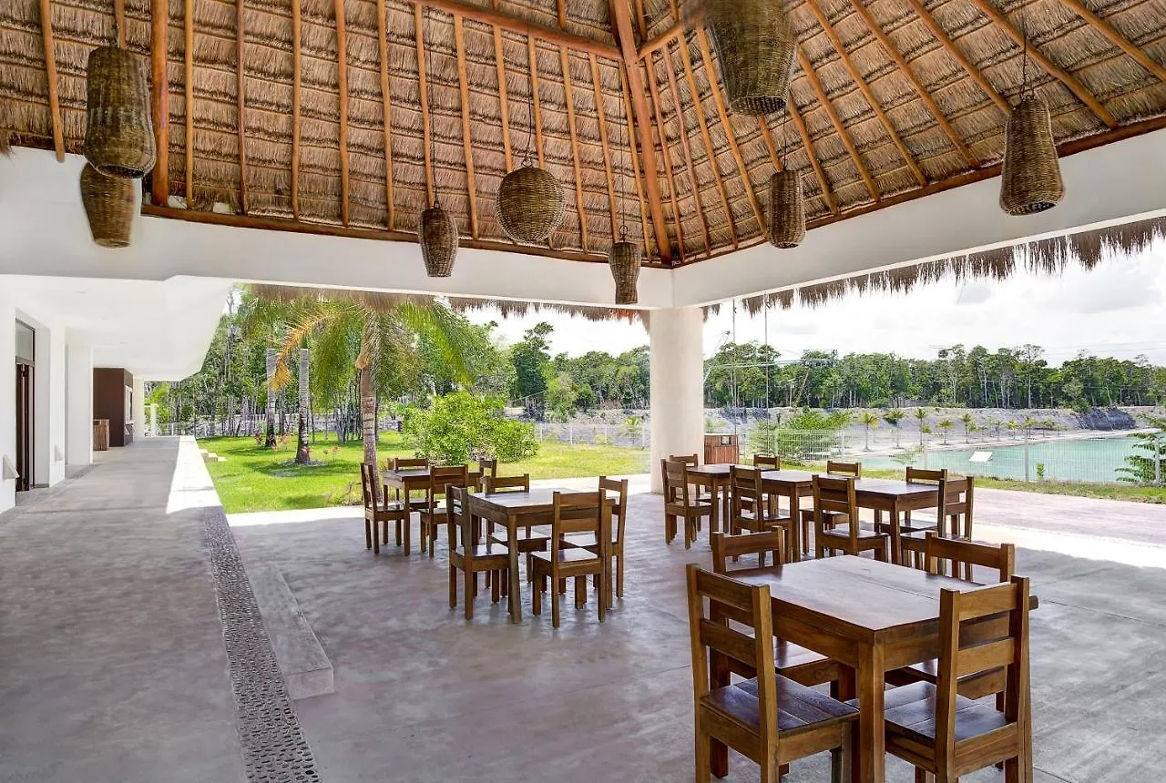 Mayan Water Hotel Playa Paraiso
